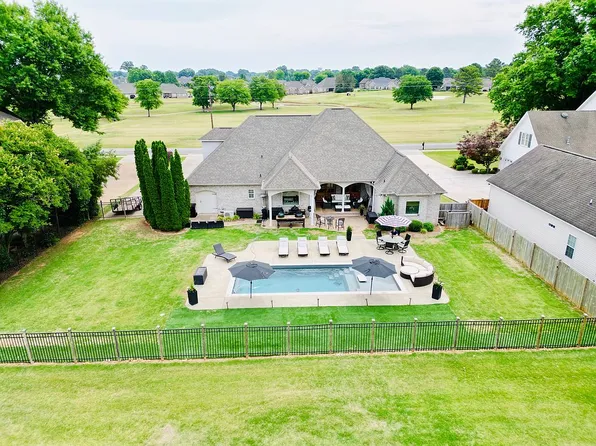 2320 Harding Ave, Muscle Shoals, AL 35661
