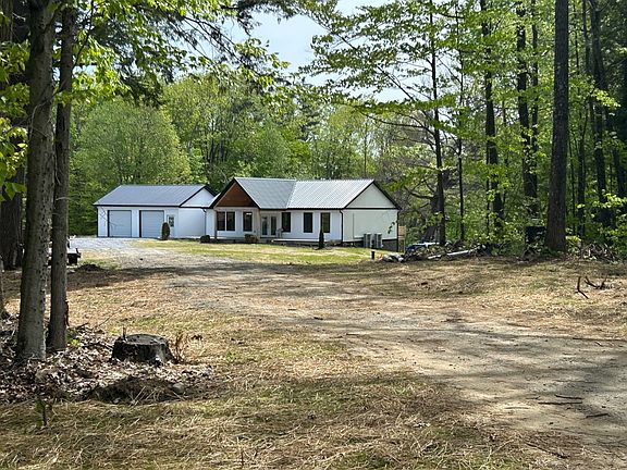 4th image of 224 Willie Rd