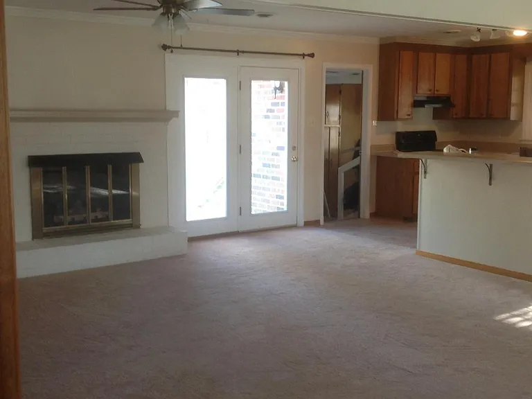 8088 Lynmar Ln — Photo 4