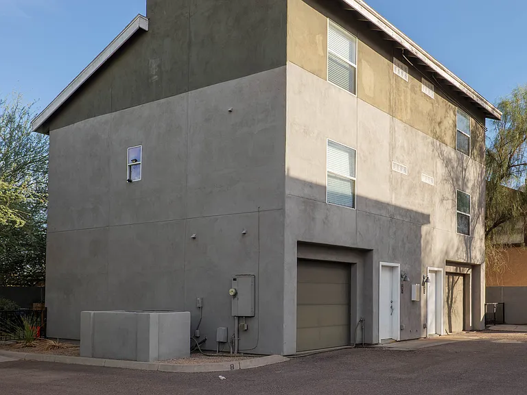 1205 W Roosevelt St #1217 — Photo 22