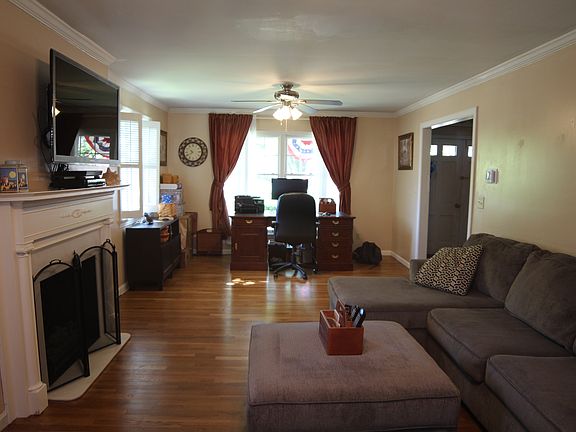 Living room (HUGE)