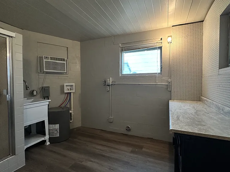 5004 Oakland Hills Ave — Photo 19