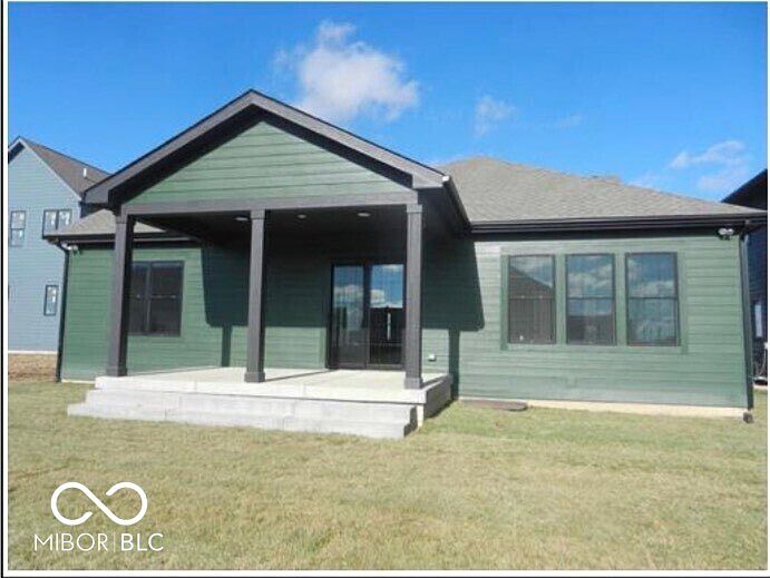 2nd image of 1443 Beaumont Cir