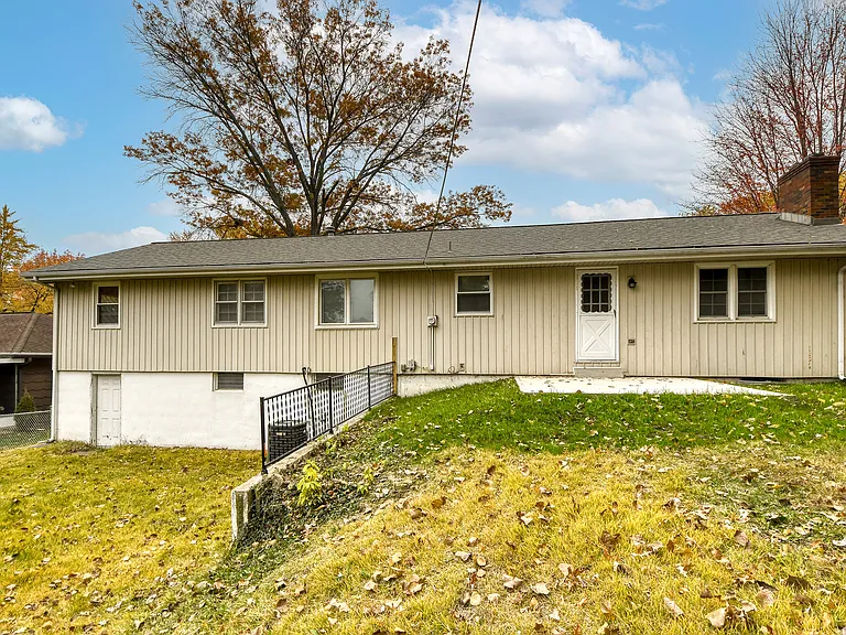 6819 NW Park Plaza Dr — Photo 3