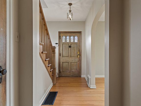 3rd image of 1219 Leeper Ave
