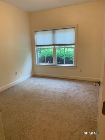 102 Edgewater Cir #C — Photo 6