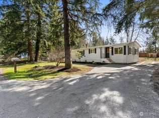 635 Fir Ln, Camano Island, WA 98282
