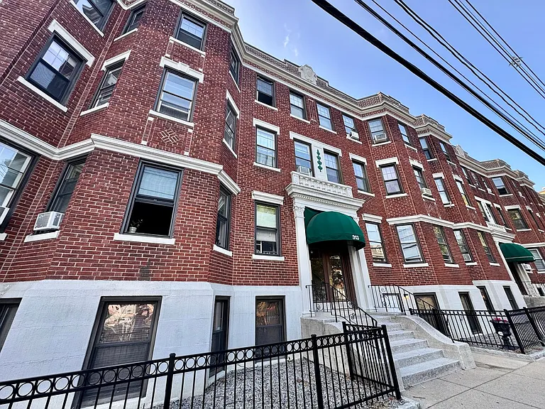 313 Allston St #3 — Photo 2