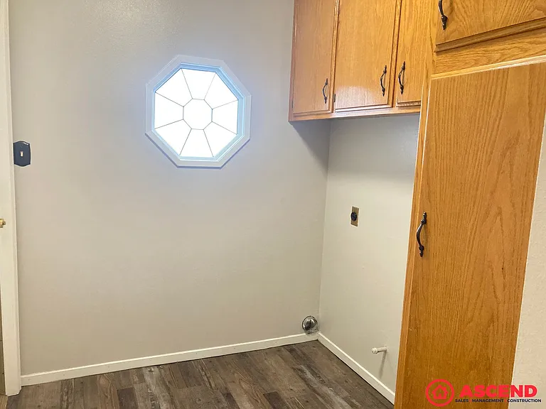 9620 Tumwater Ave — Photo 6