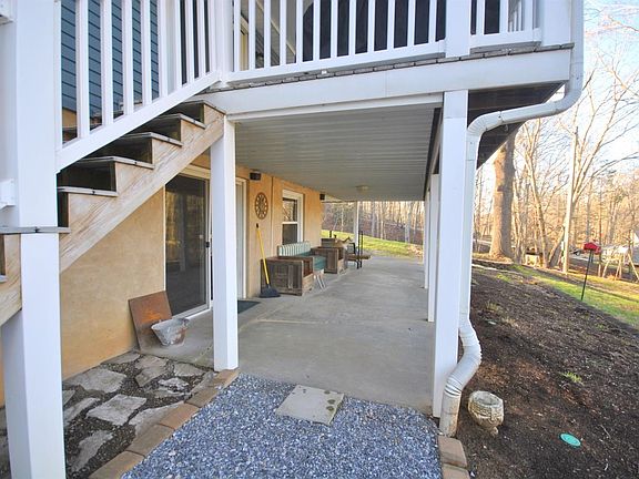 5th image of 2883 Skyway Dr