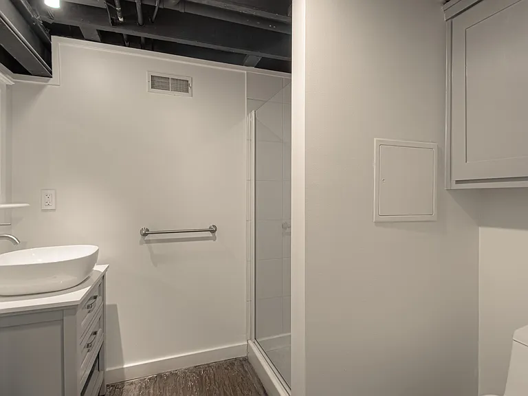 4536 Jefferson St #4 — Photo 17