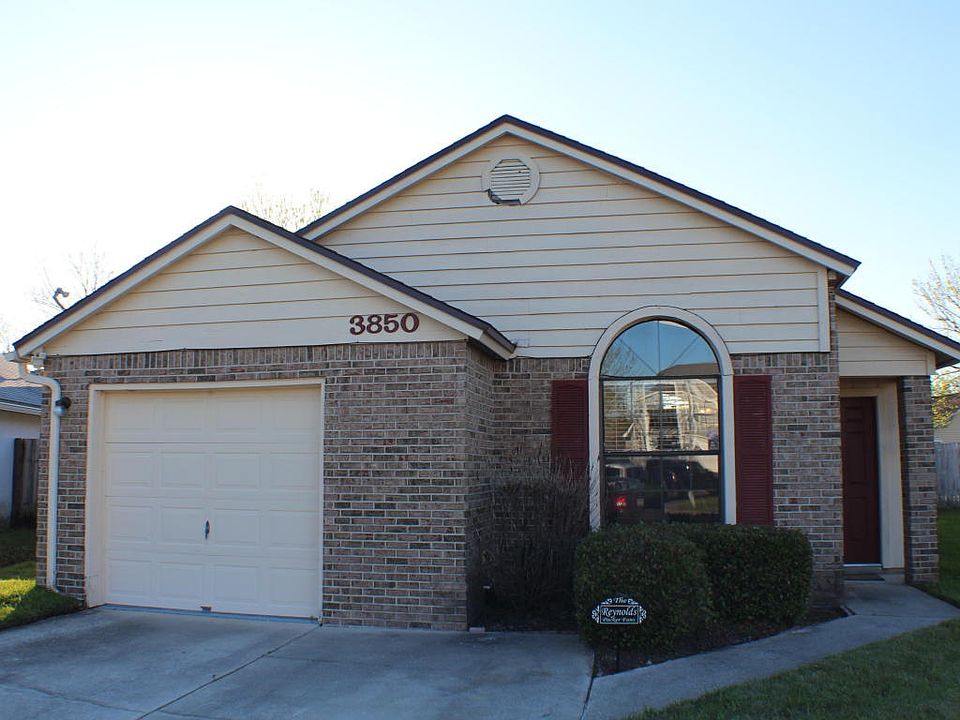 1st image of 3850 Station Ct N