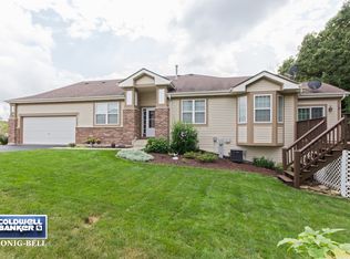 26058 W Timber Ridge Dr, Channahon, IL 60410