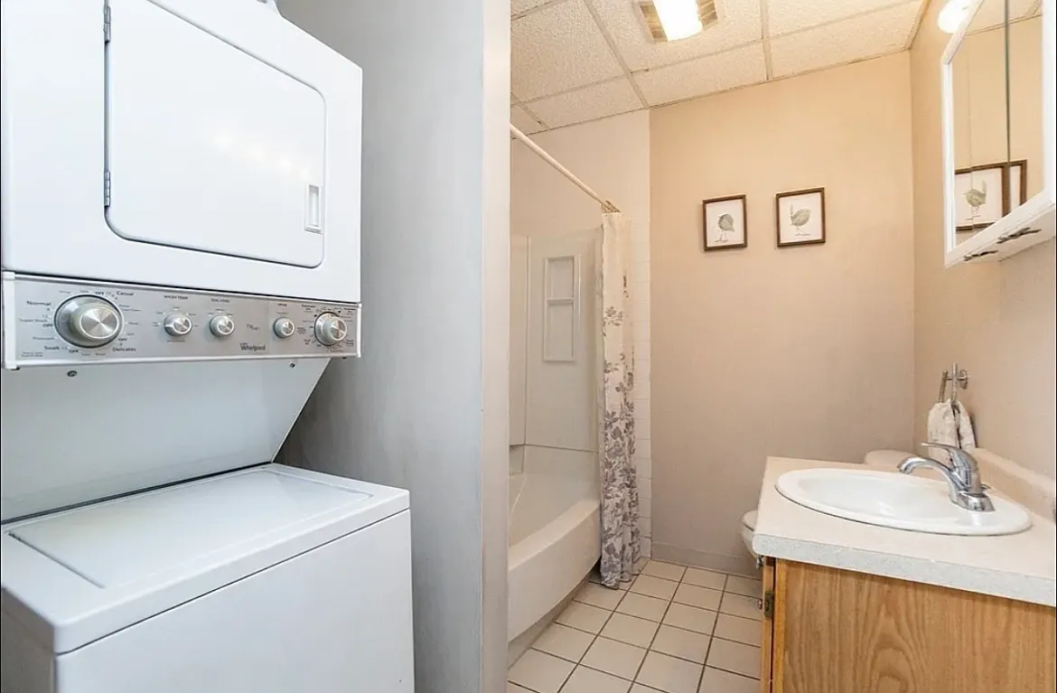 1 bed, 800 sqft, $2,800 — Photo 4
