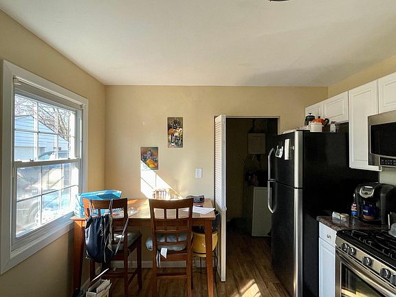 4th image of 4471 Darley Ct
