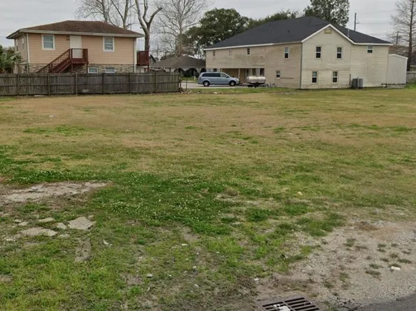 3625 Park Blvd, New Orleans, LA 70043