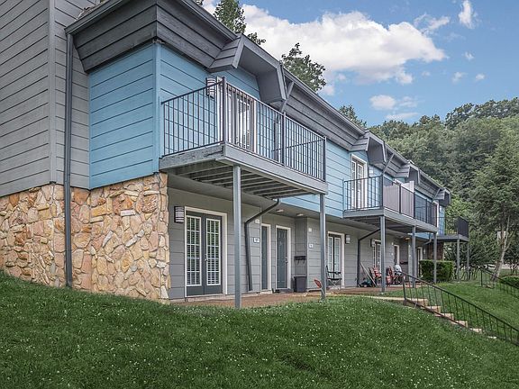 WELCOME HOME TO VUE AT WARNER PARK
