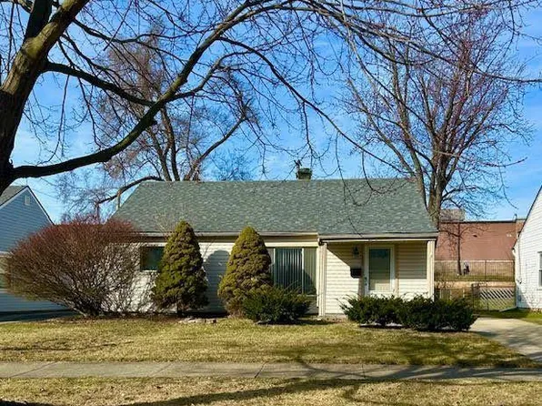 120 S Manitou Ave, Clawson, MI 48017