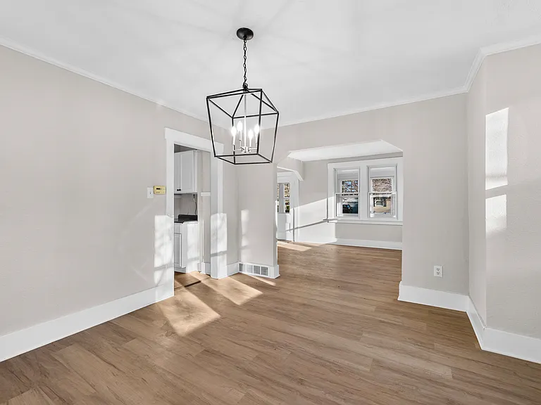 428 Bauman Ave — Photo 13