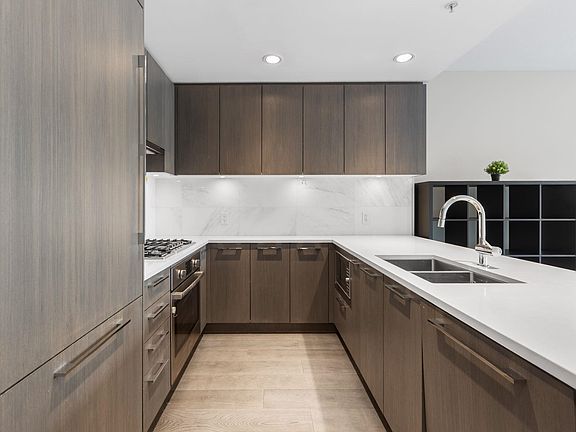 5th image of 5687 Gray Ave #313