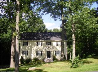 1531 Long Hill Rd, Guilford, CT 06437