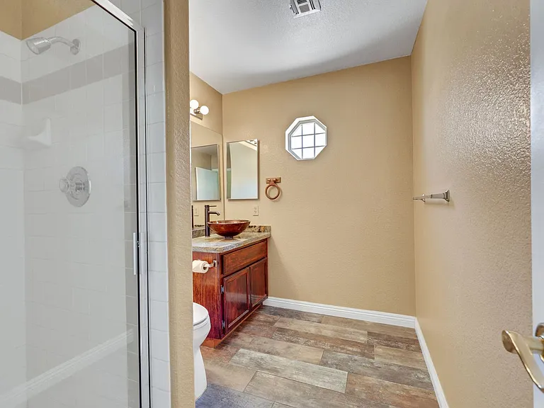 815 Stillwater Ln — Photo 11