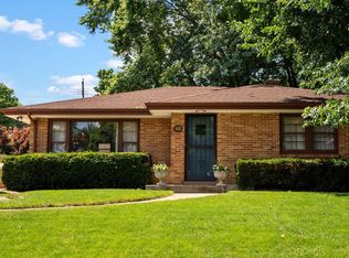 422 Hilton Ave, Rockford, IL 61107