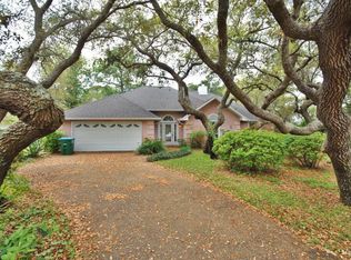 919 Laurel Oak Ln, Panama City Beach, FL 32408