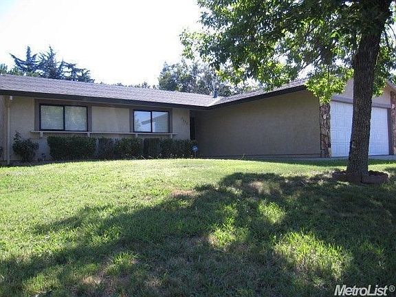 2nd image of 3495 Scotland Dr