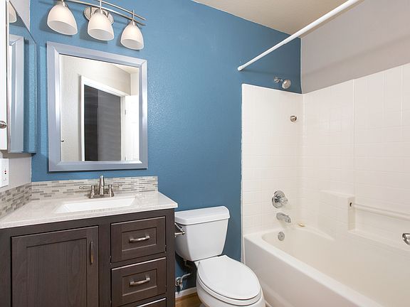 3rd image of 345 Whispering Willow Dr Unit B