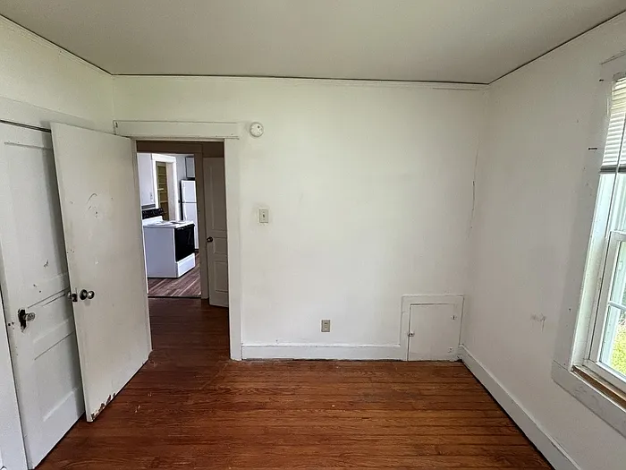 147 Center St — Photo 6