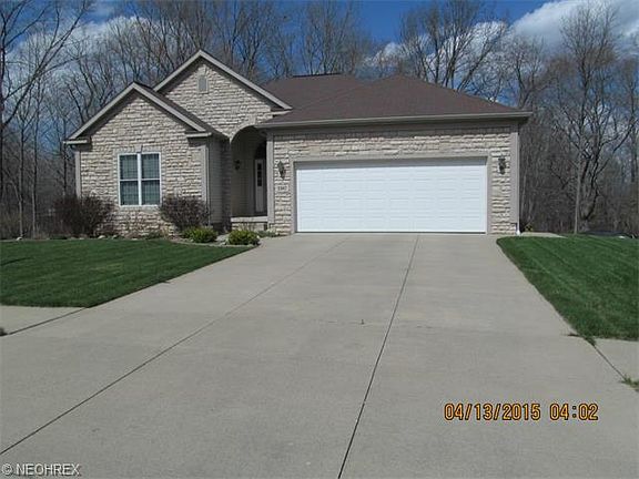 2nd image of 3307 Hidden Brook Dr