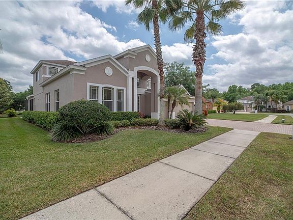 3rd image of 10436 Canary Isle Dr