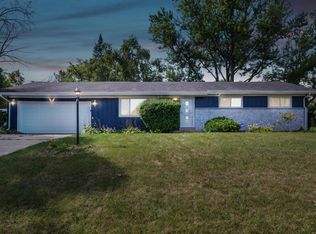 5515 W Spring Ln, Milwaukee, WI 53223