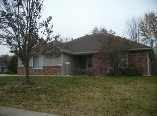 601 Heidman Rd, Columbia, MO 65203