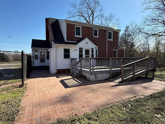 2nd image of 9253 Dahlgren Rd