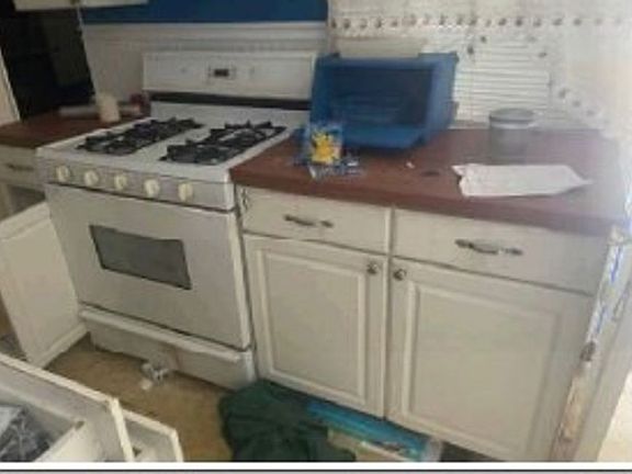 5th image of 21 Barcelona Ave