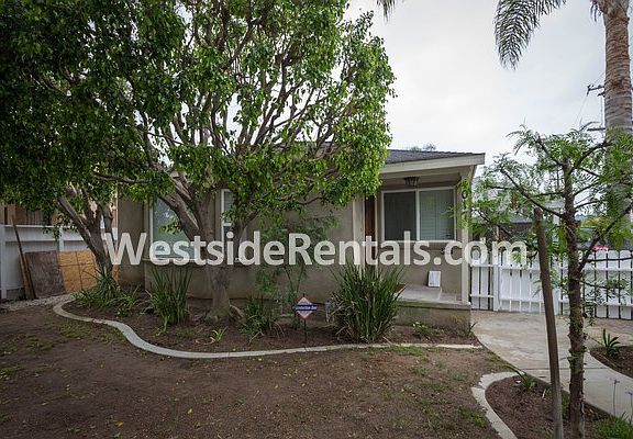 3rd image of 4017 Tivoli Ave