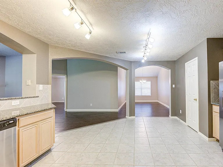 21611 Country Club Green Way — Photo 20