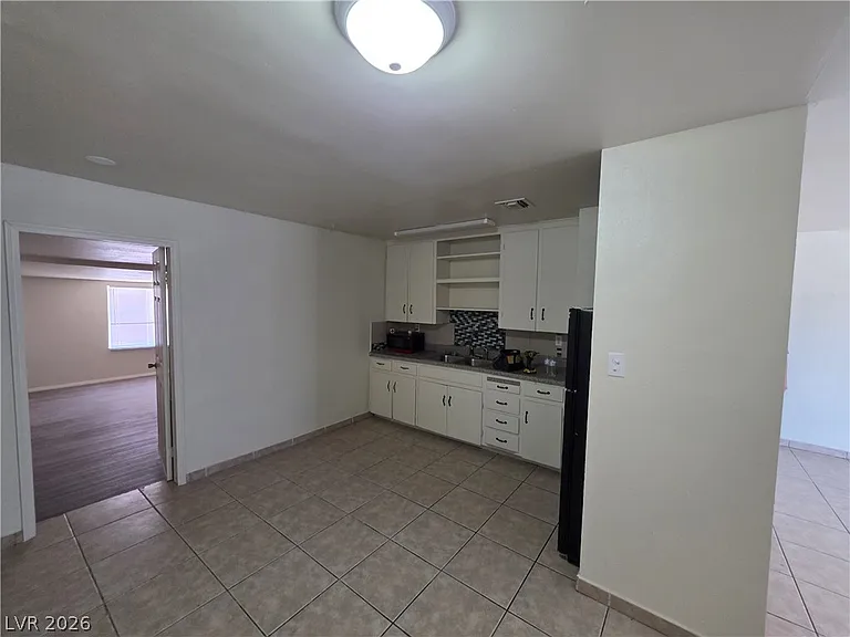 910 Magnolia Ave — Photo 32
