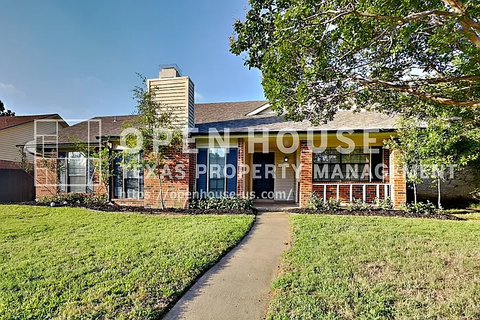 2845 London Ln — Photo 1