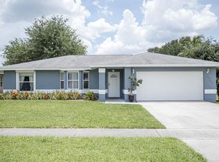 1057 Summerfield Dr, Naples, FL 34120