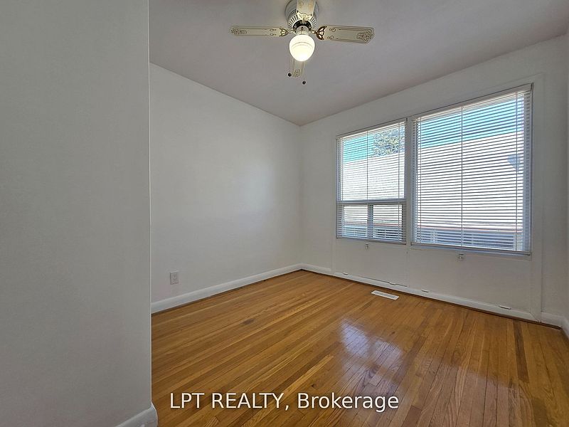 Toronto House for rent - 3 Bedrooms — photo 4
