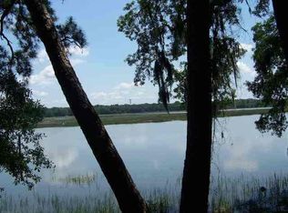 6 Meander Ln, Beaufort, SC 29906