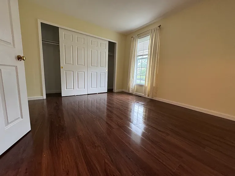 21 Springvalley Blvd — Photo 9