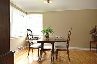 5th image of 1841 Newcastle Ave