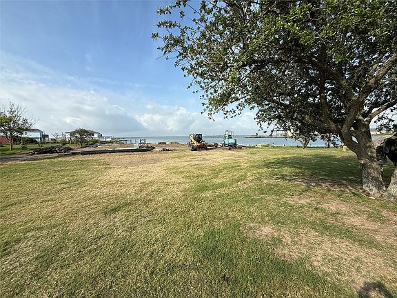 4th image of 1021 17th St Lot 12-16
