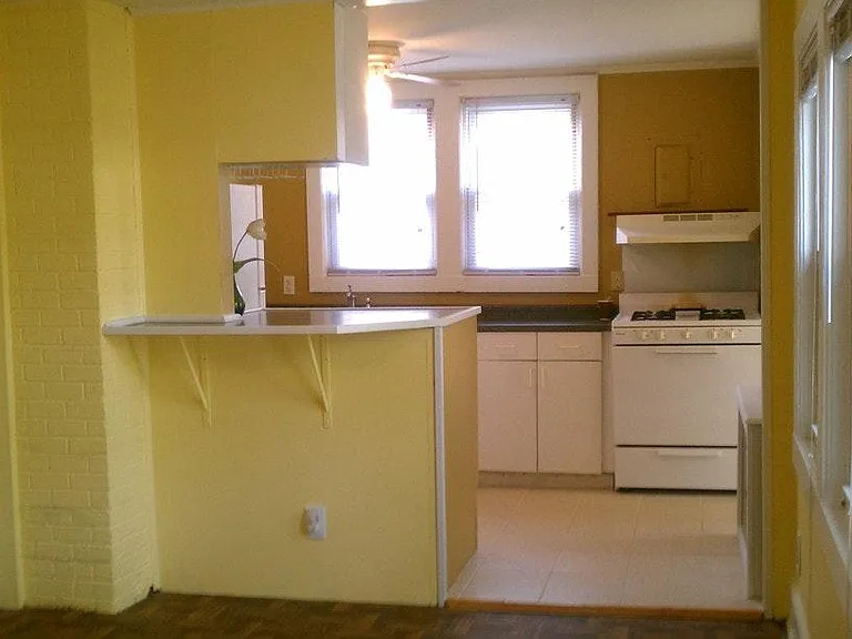 Carlson Ln — Photo 3