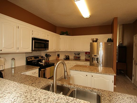 5th image of 7804 Villanueva Dr NE