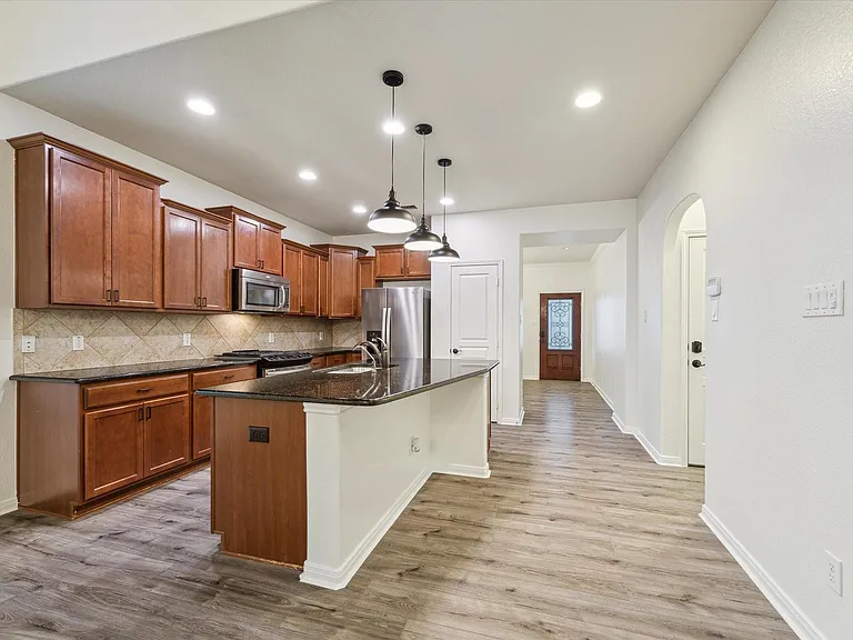 6430 Burgess Heights Ln — Photo 5